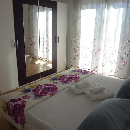 Sekulovic Apartment Bol