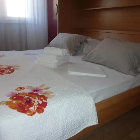 Sekulovic Apartment Bol